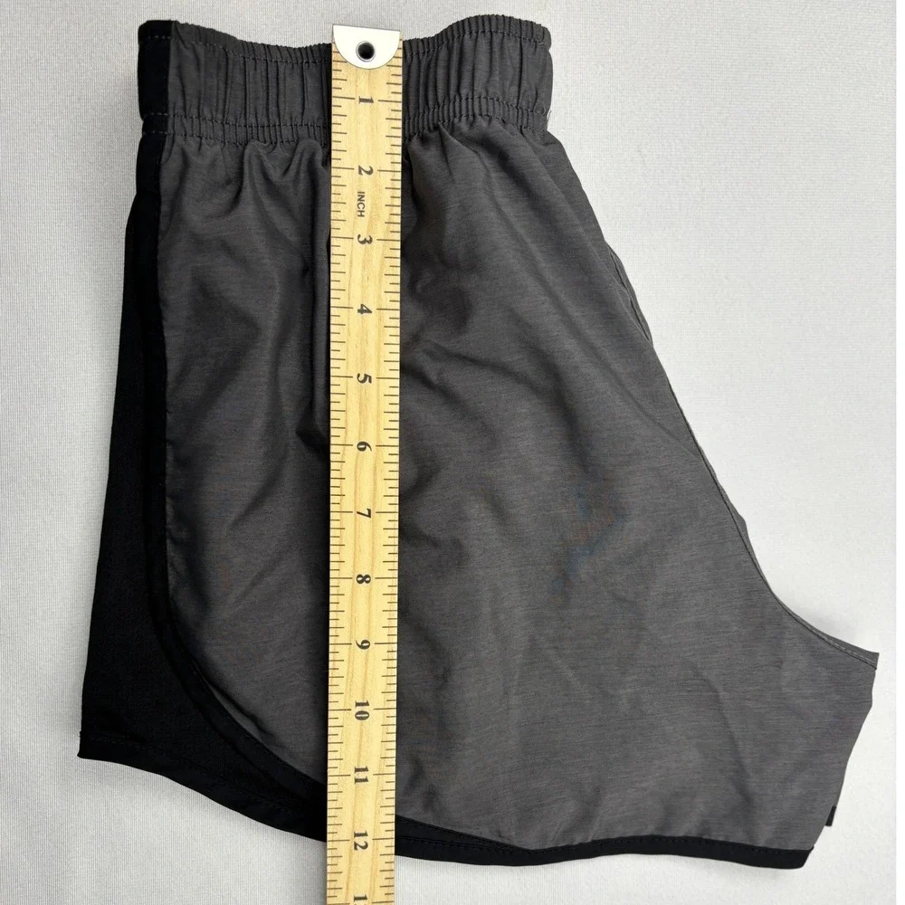 Nike Dri-FIT Tempo Running Shorts Womens Small Gray Black Mesh Athletic CU8890